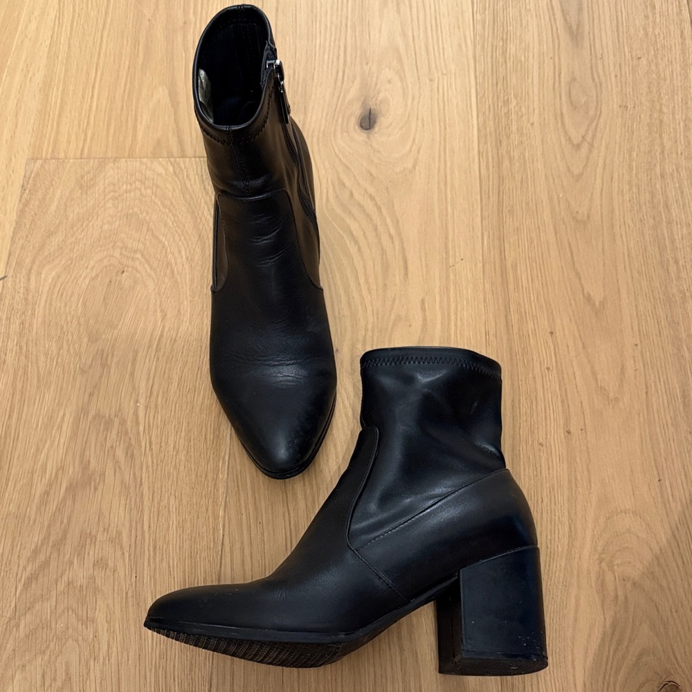 Weather Proof Blondo Black Ankle Boots